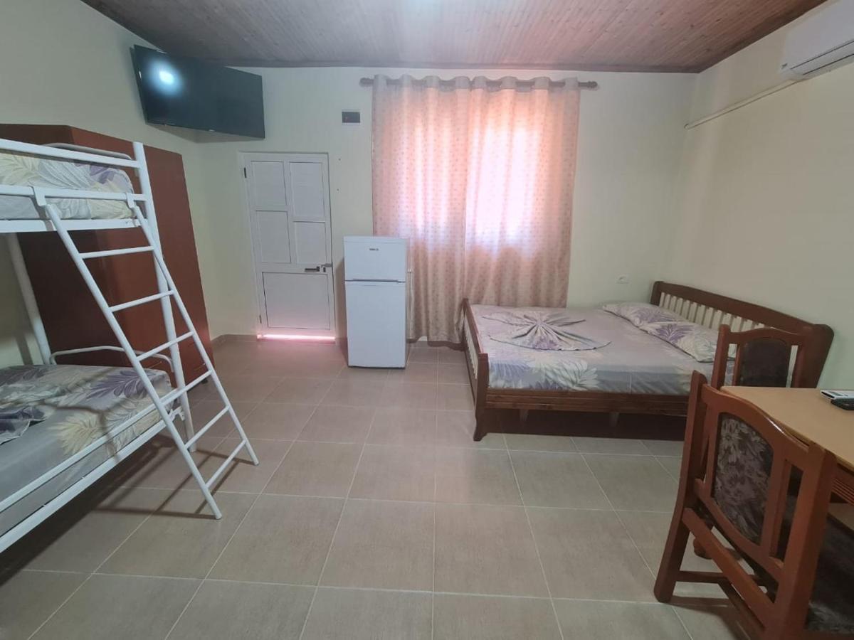 Vila Ivina Durres Exterior photo